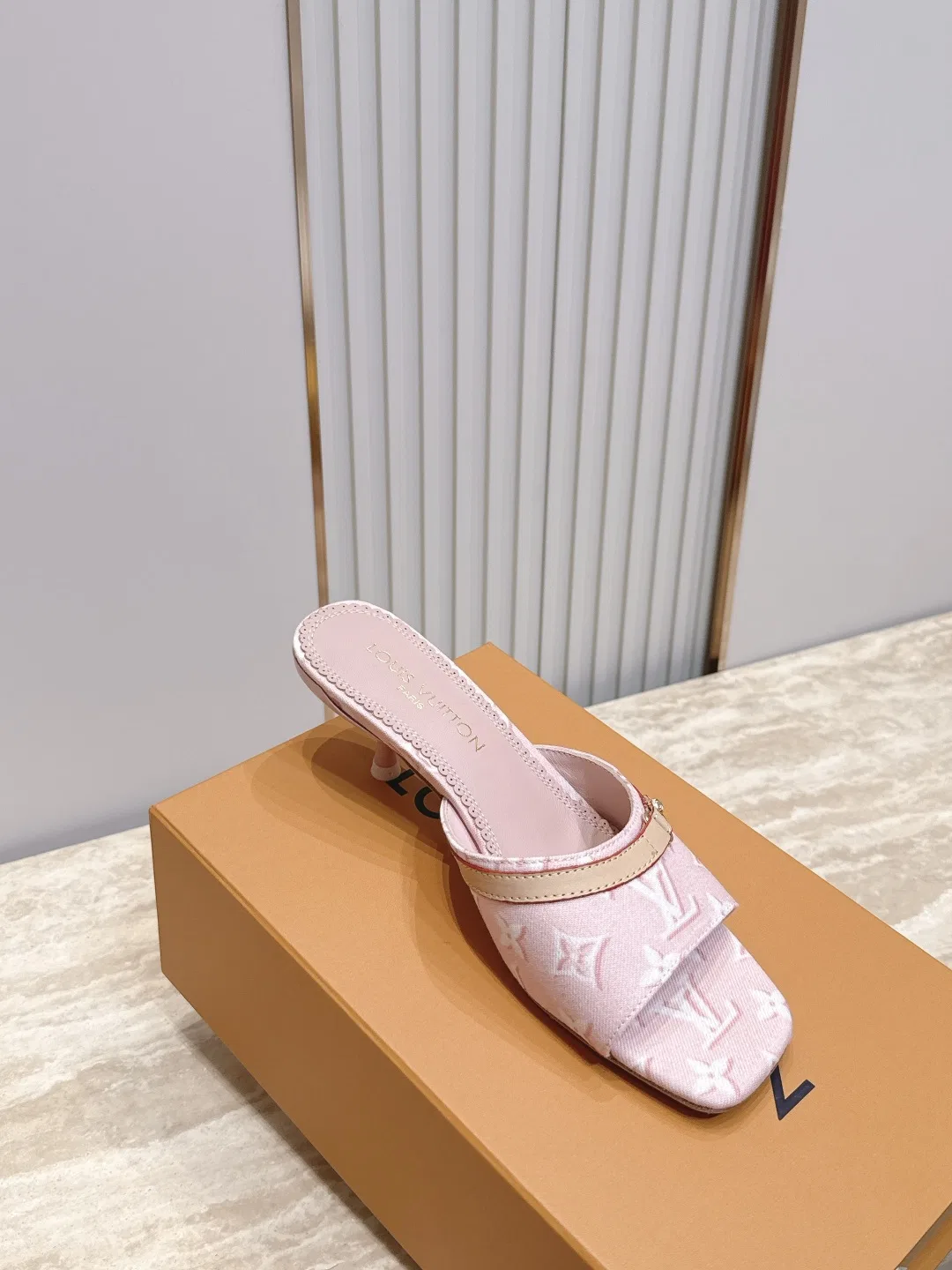LV 27FW LDWAQLG 116 구두 4