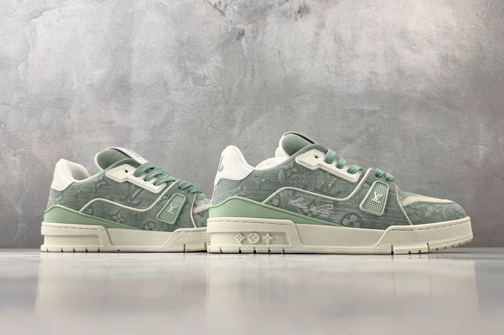 LV 27FW QCYEEAU 036 스니커즈 6