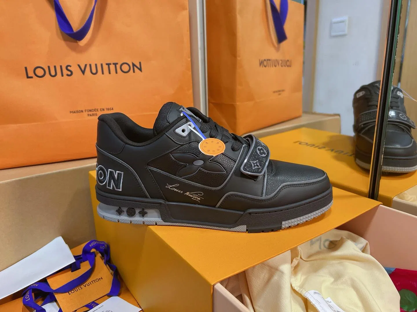 LV 27FW QVUSQNN 016 스니커즈 5