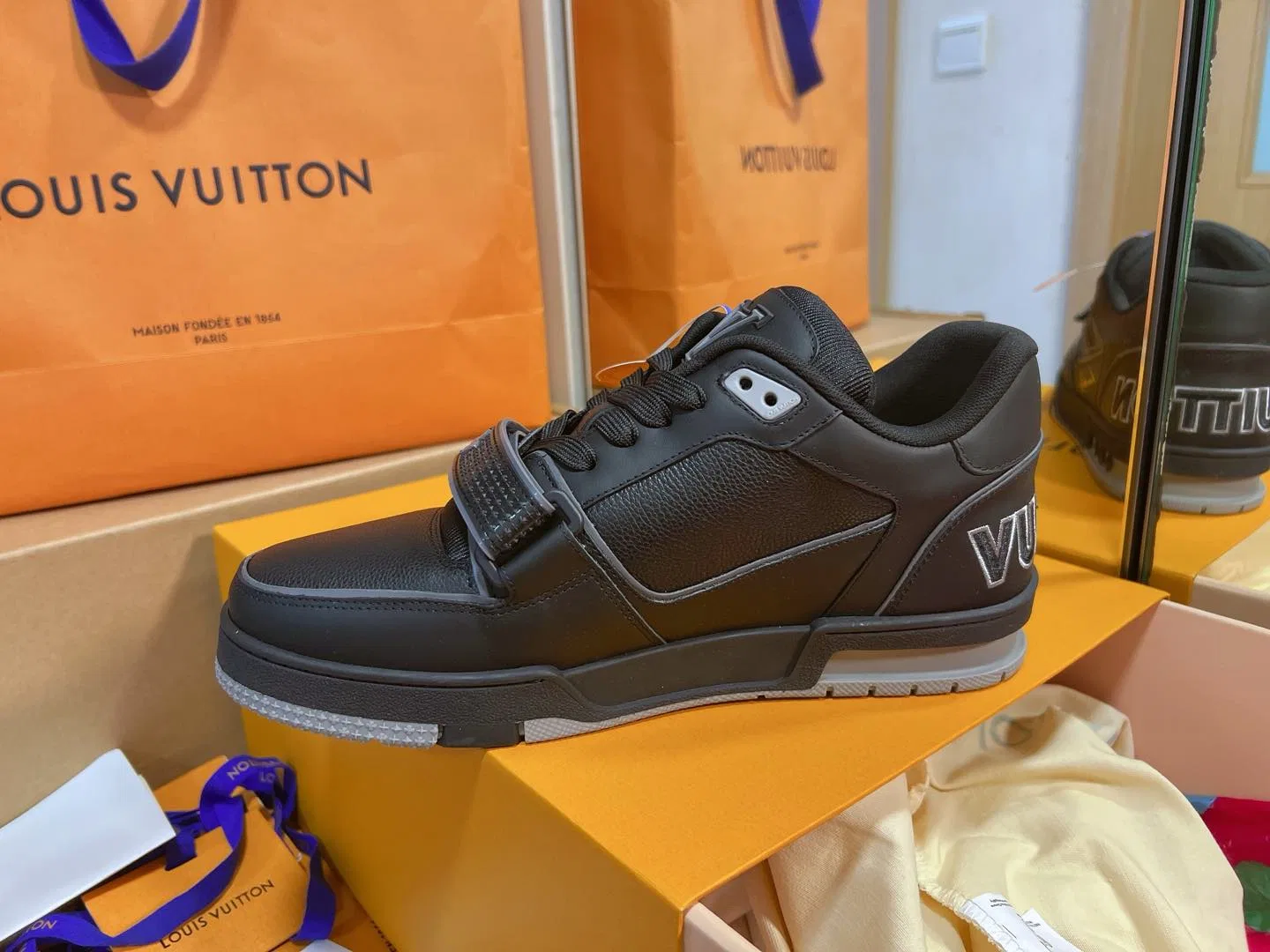LV 27FW QVUSQNN 016 스니커즈 6