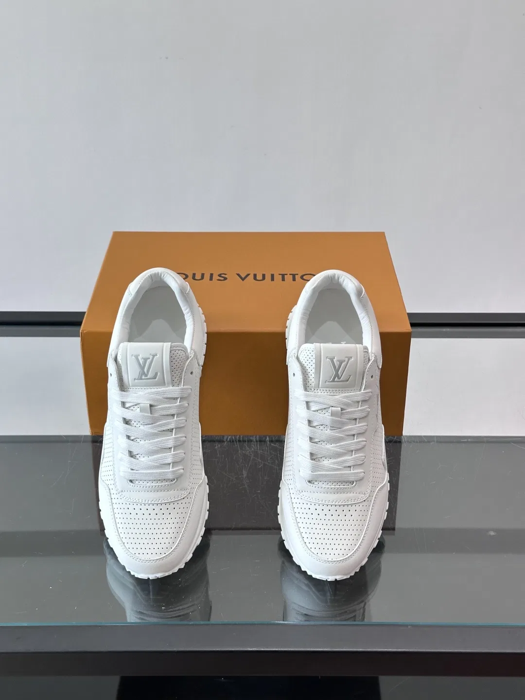LV 27FW QVUSQNN 026 스니커즈 6