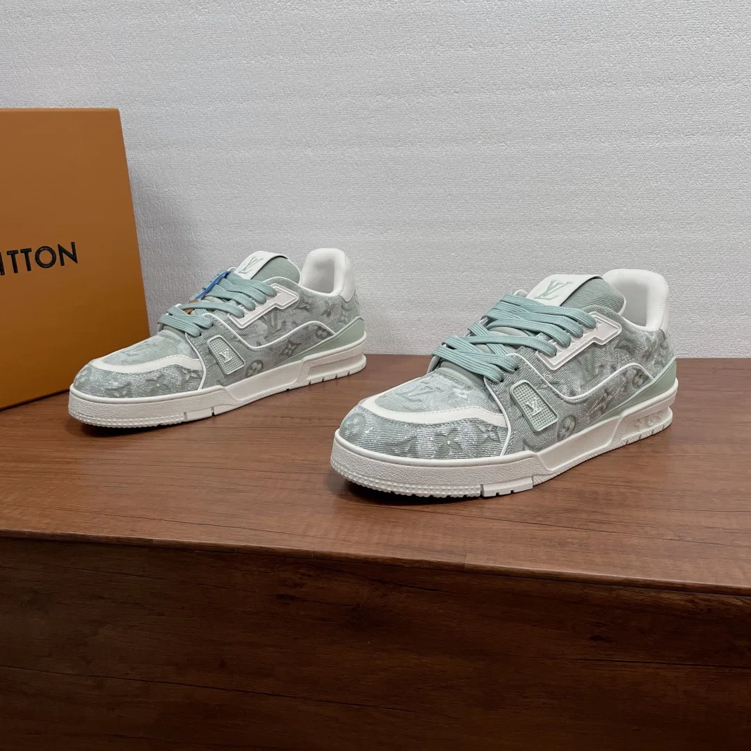 LV 27FW QVUSQNN 041 스니커즈