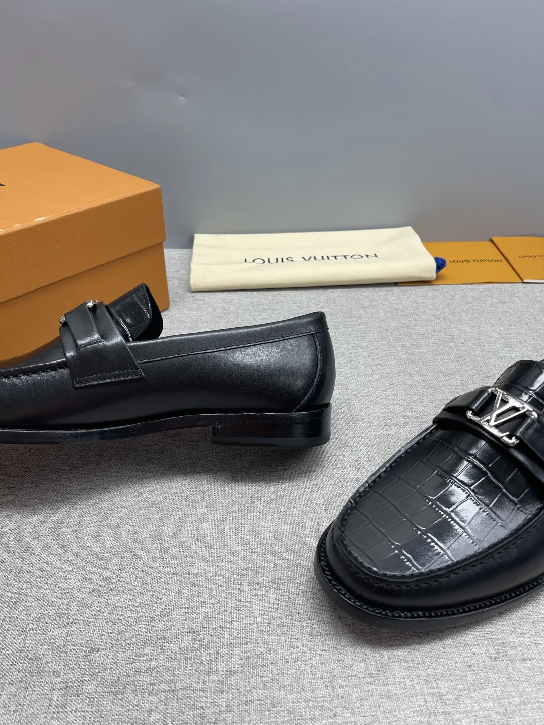 LV 27FW QVUSQNN 042 로퍼 5