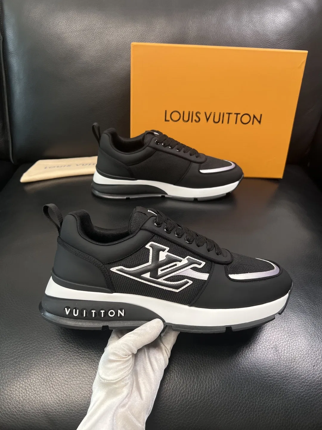 LV 27FW QVUSQNN 043 스니커즈 4