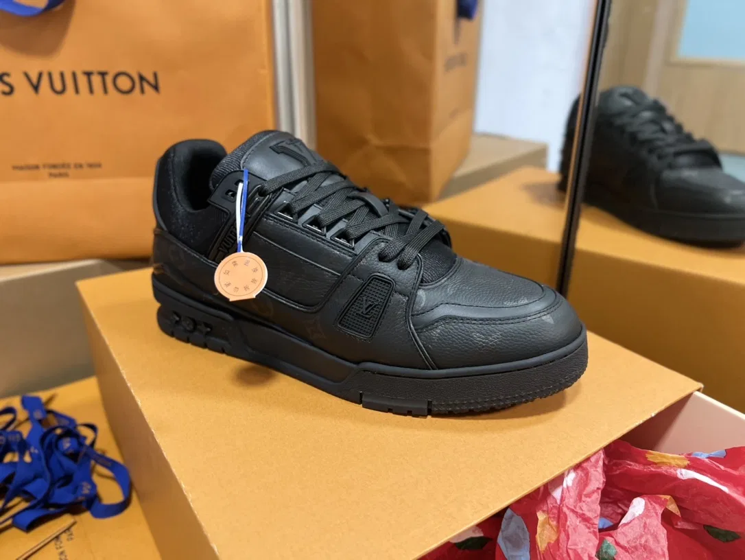 LV 27FW QVUSQNN 063 스니커즈 6