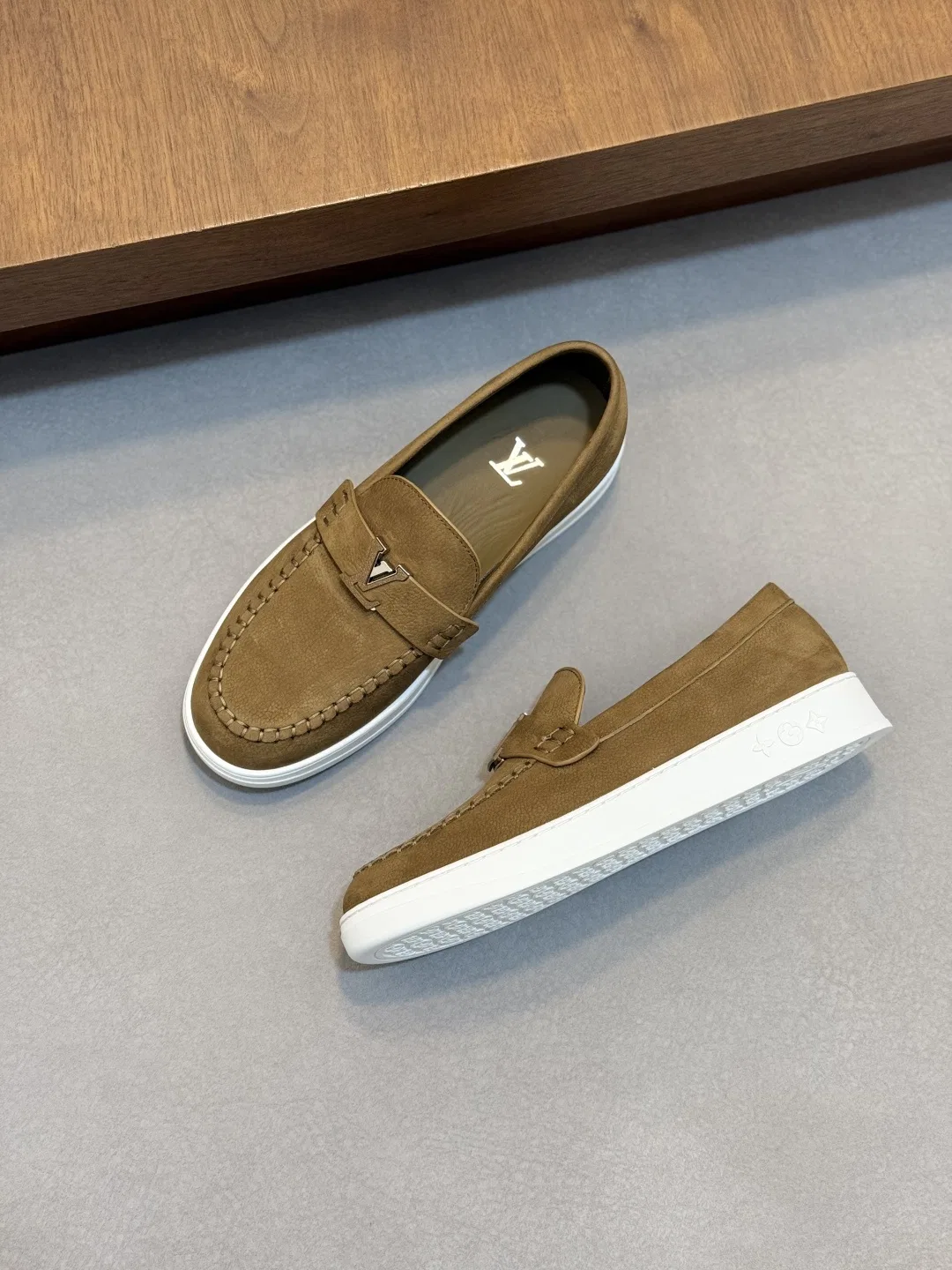 LV 27FW QVUSQNN 093 로퍼 5