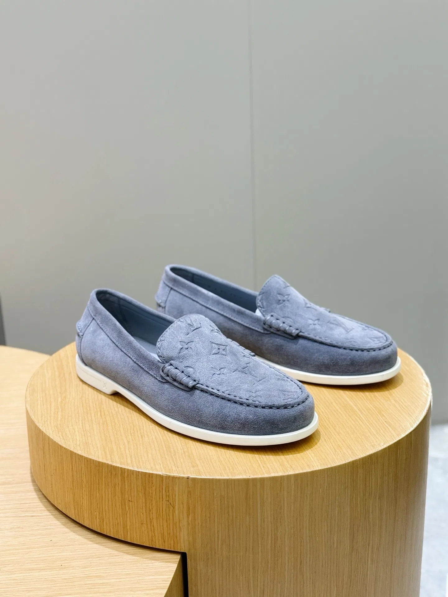 LV 27FW QVUSQNN 119 로퍼 3