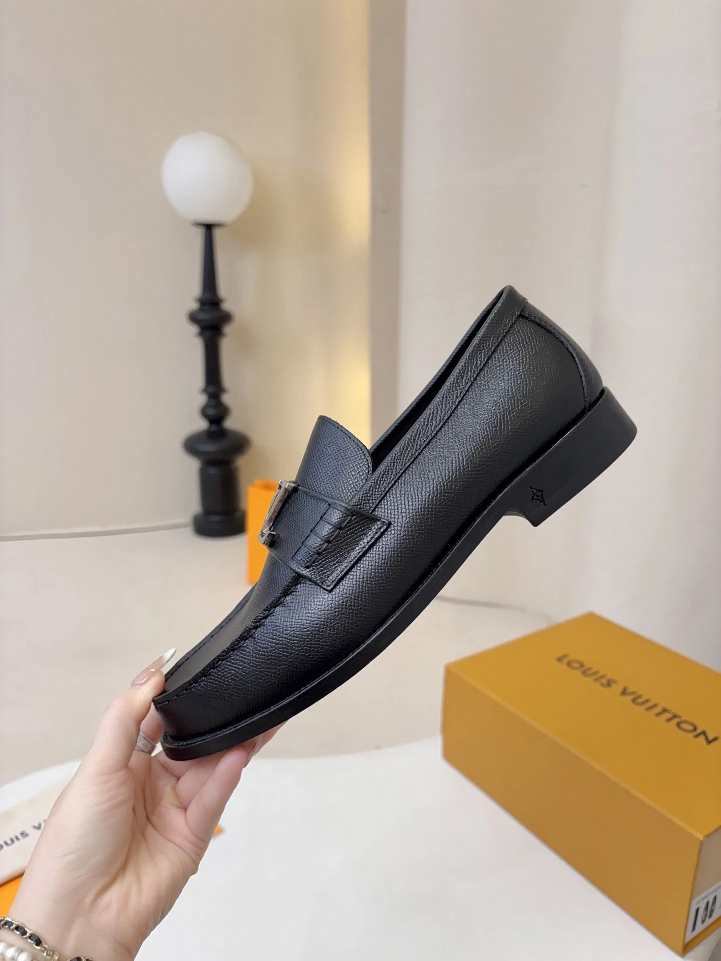 LV 27FW QVUSQNN 140 로퍼 6