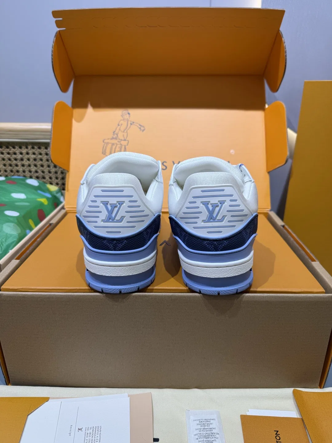 LV 27FW QVUSQNN 155 스니커즈 3