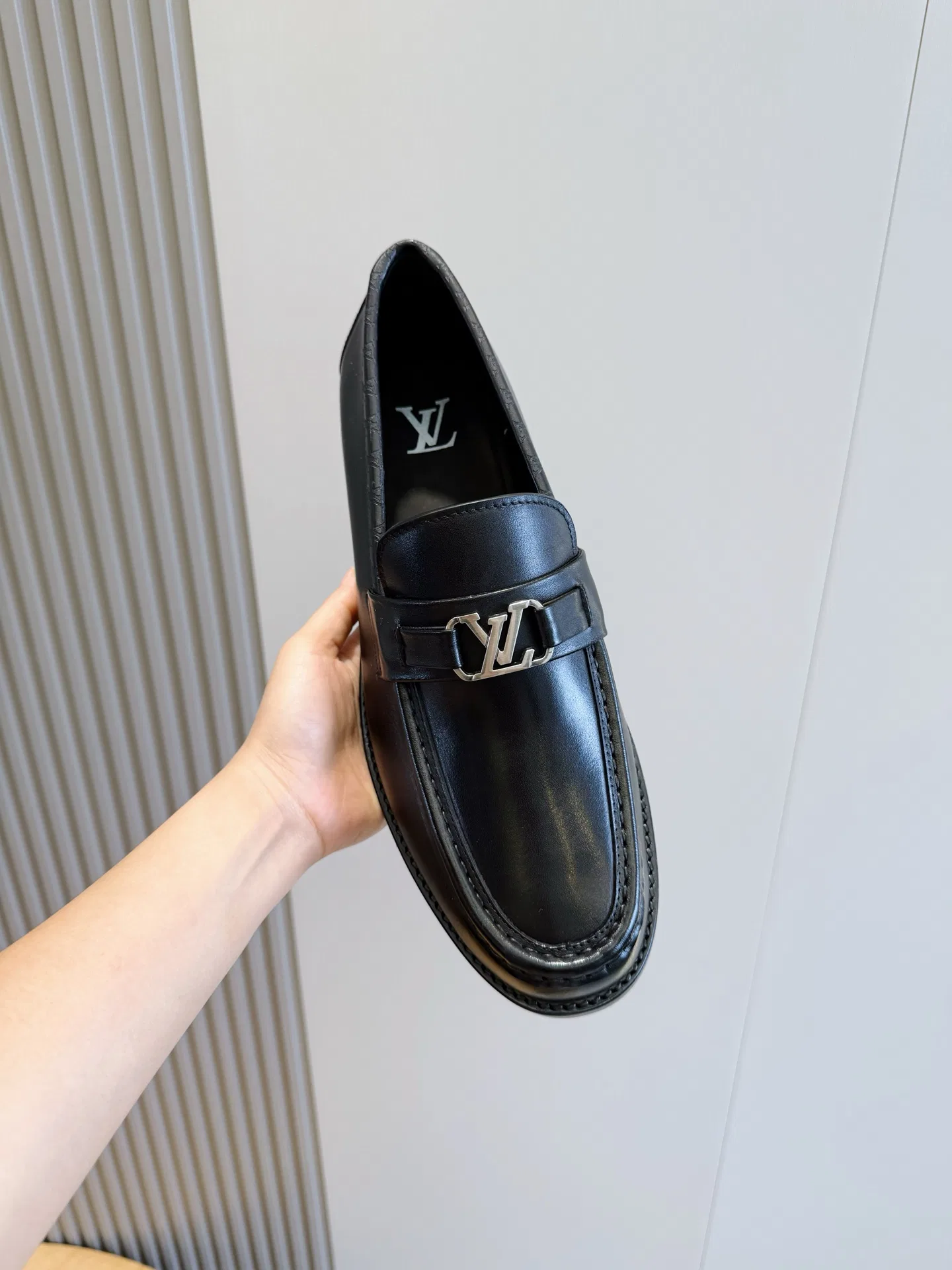 LV 27FW QVUSQNN 164 로퍼 4