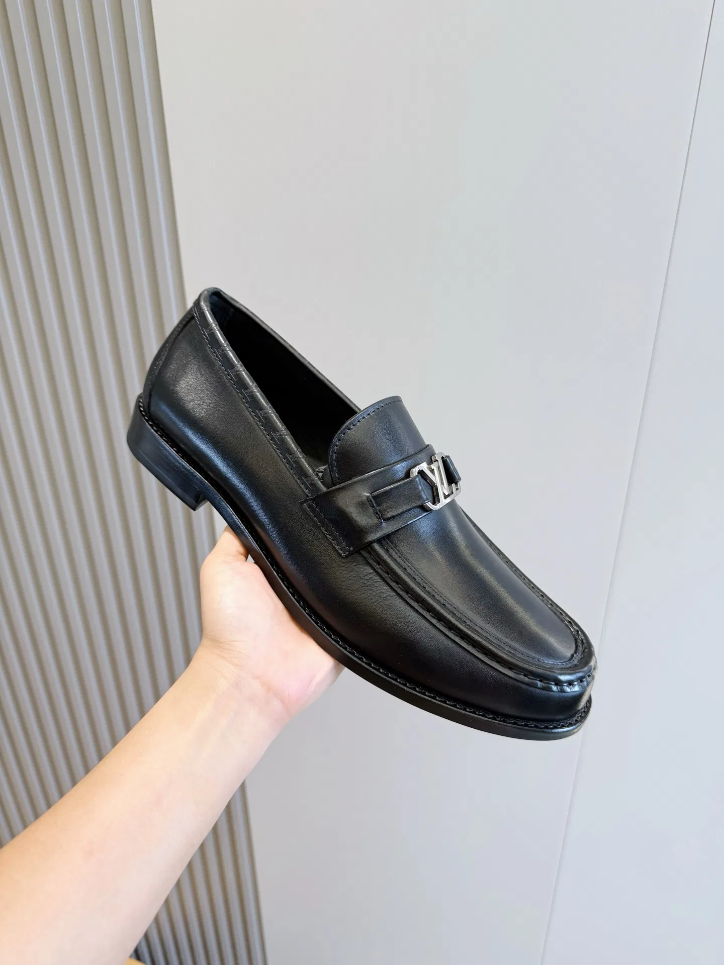 LV 27FW QVUSQNN 164 로퍼 5