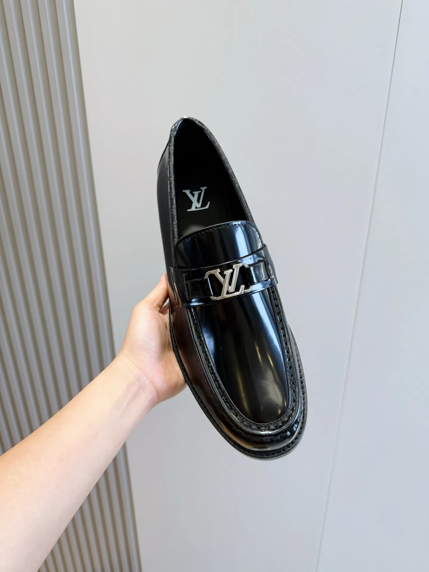LV 27FW QVUSQNN 165 로퍼 3