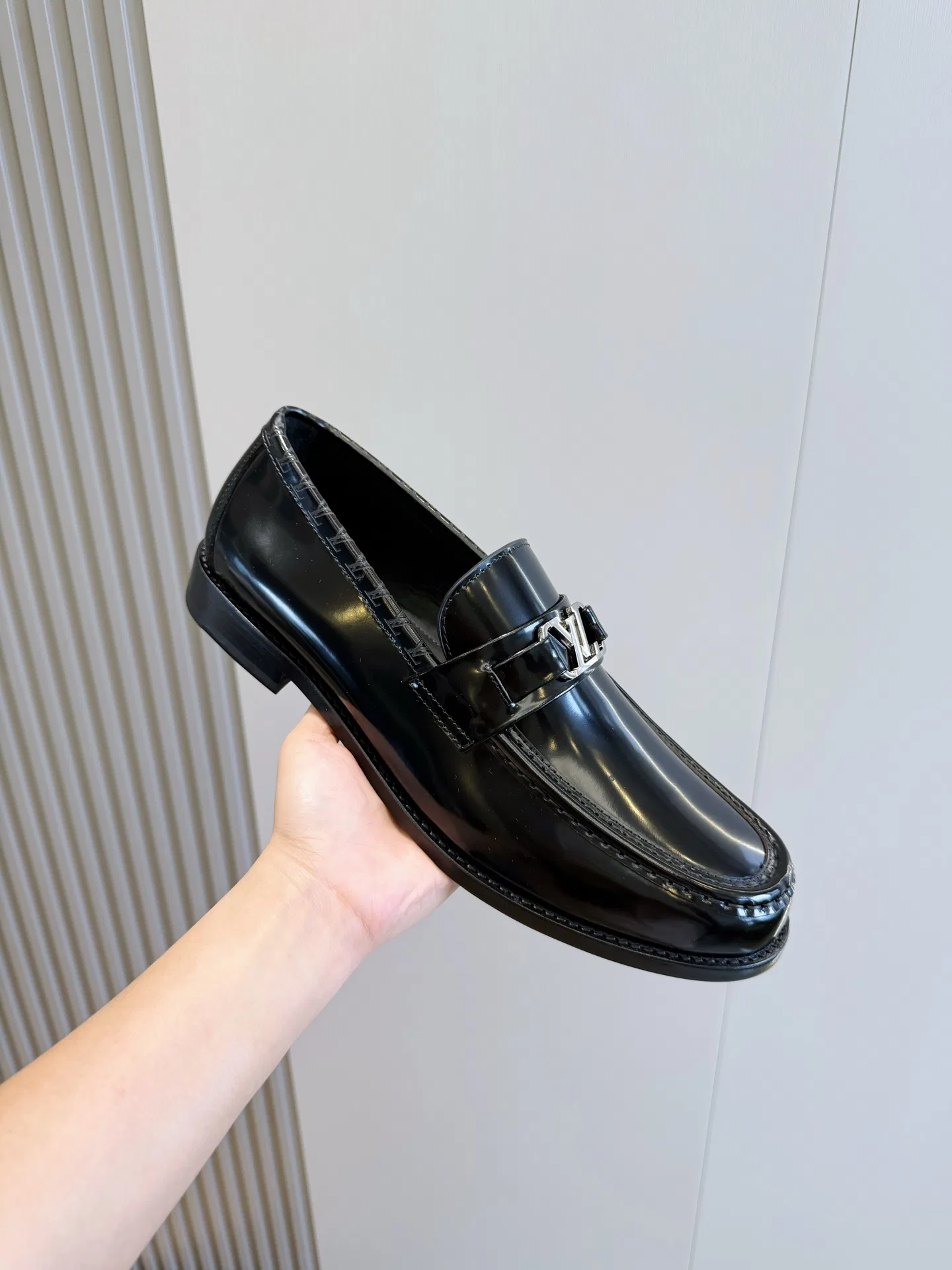 LV 27FW QVUSQNN 165 로퍼 4