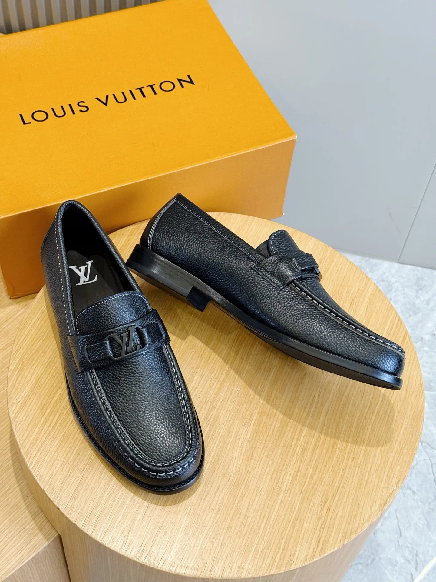 LV 27FW QVUSQNN 166 로퍼 6