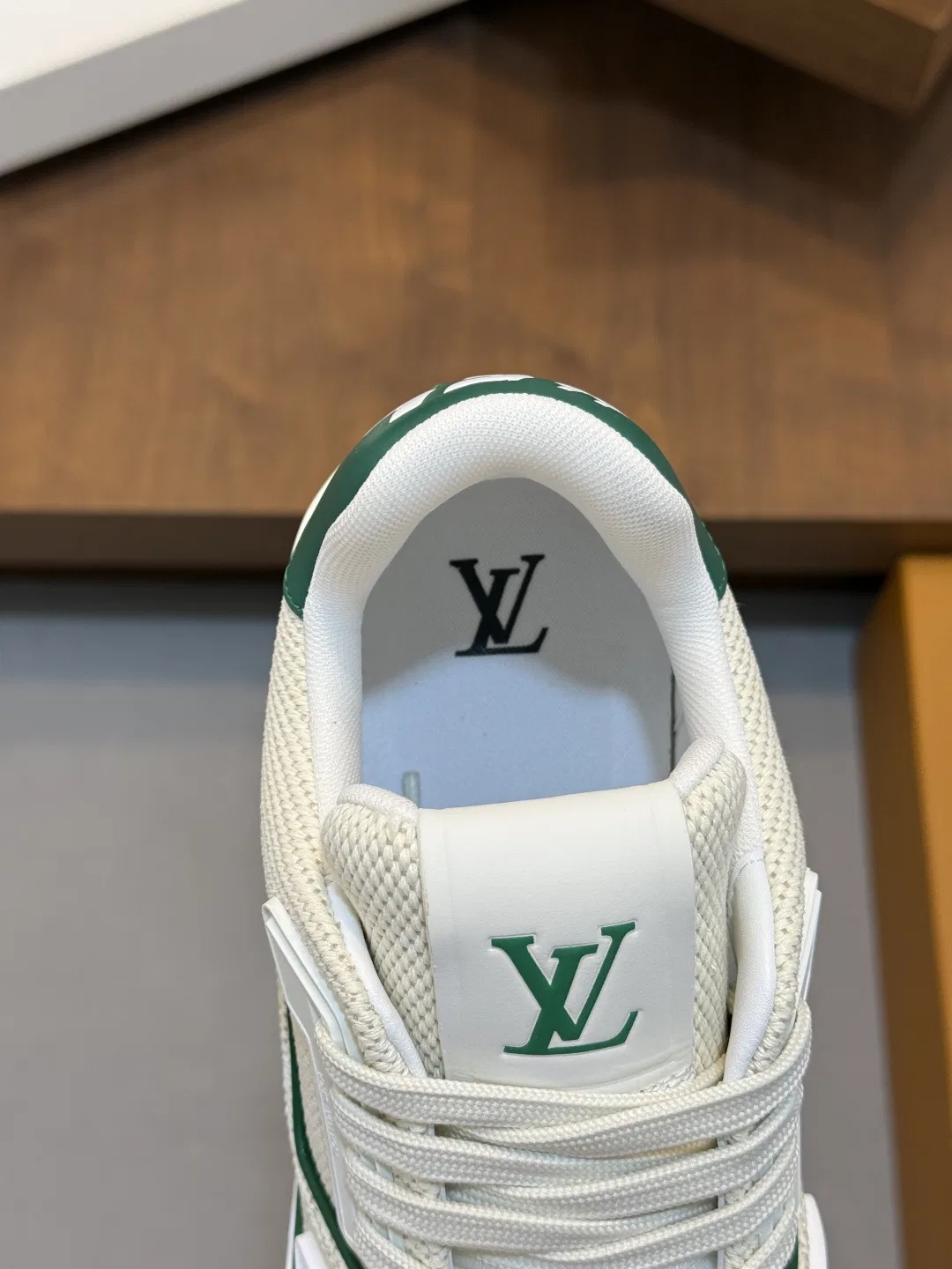 LV 27FW QVUSQNN 167 스니커즈 6