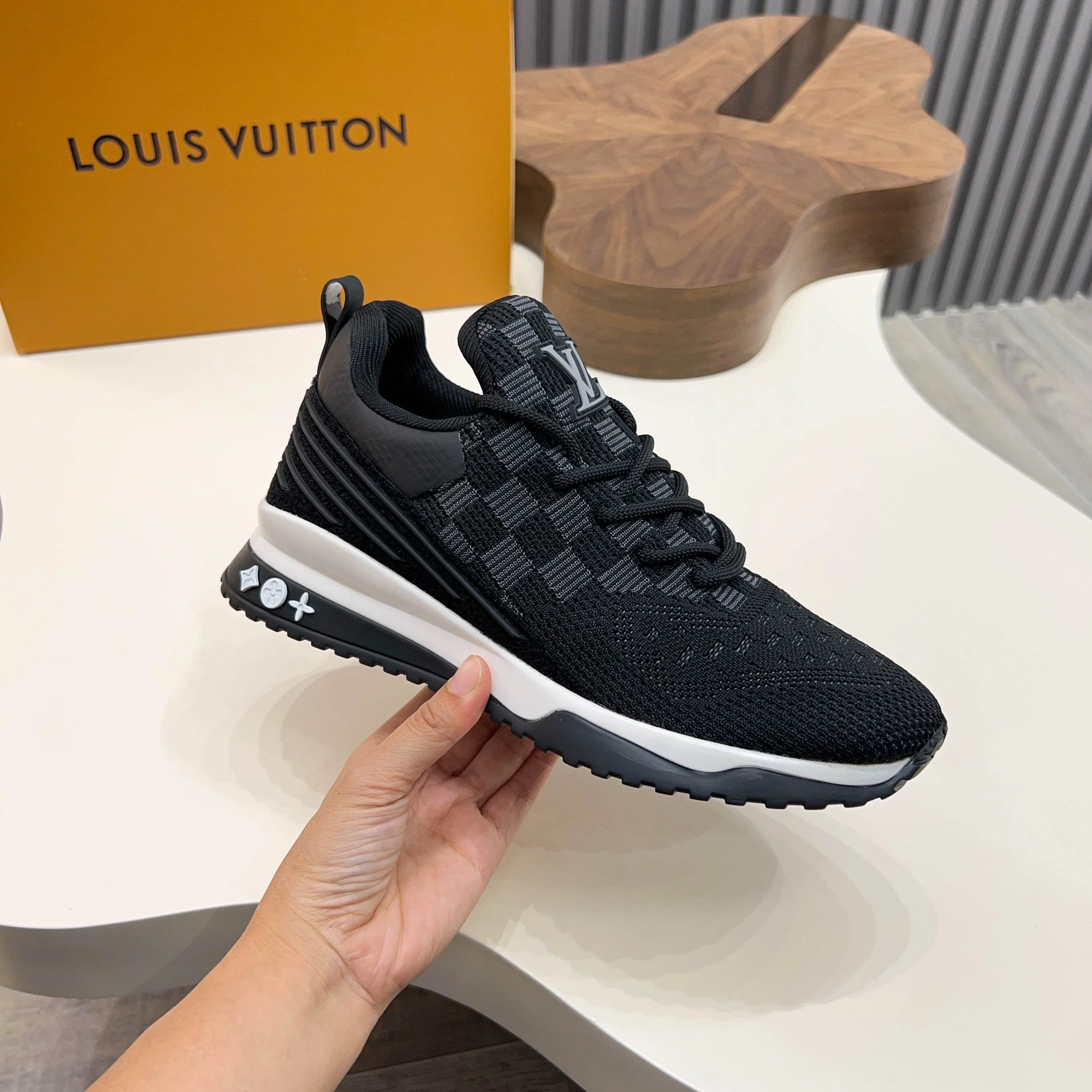 LV 27FW QVUSQNN 168 운동화 3