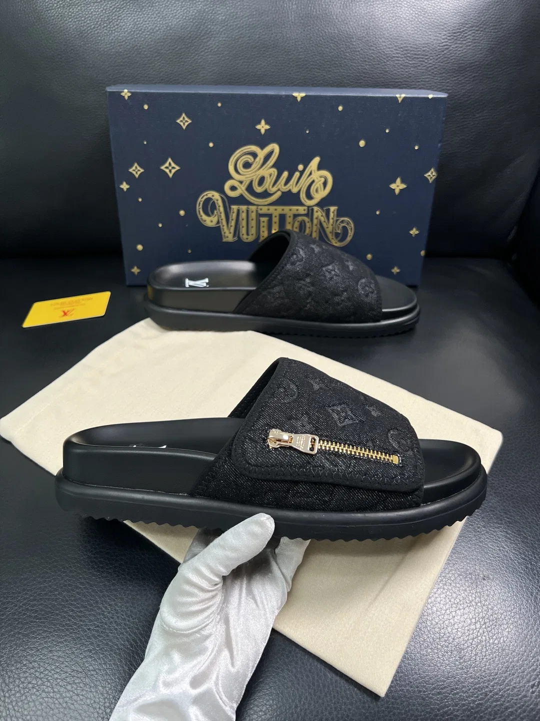 LV 27FW QVUSQNN 223 슬리퍼 4