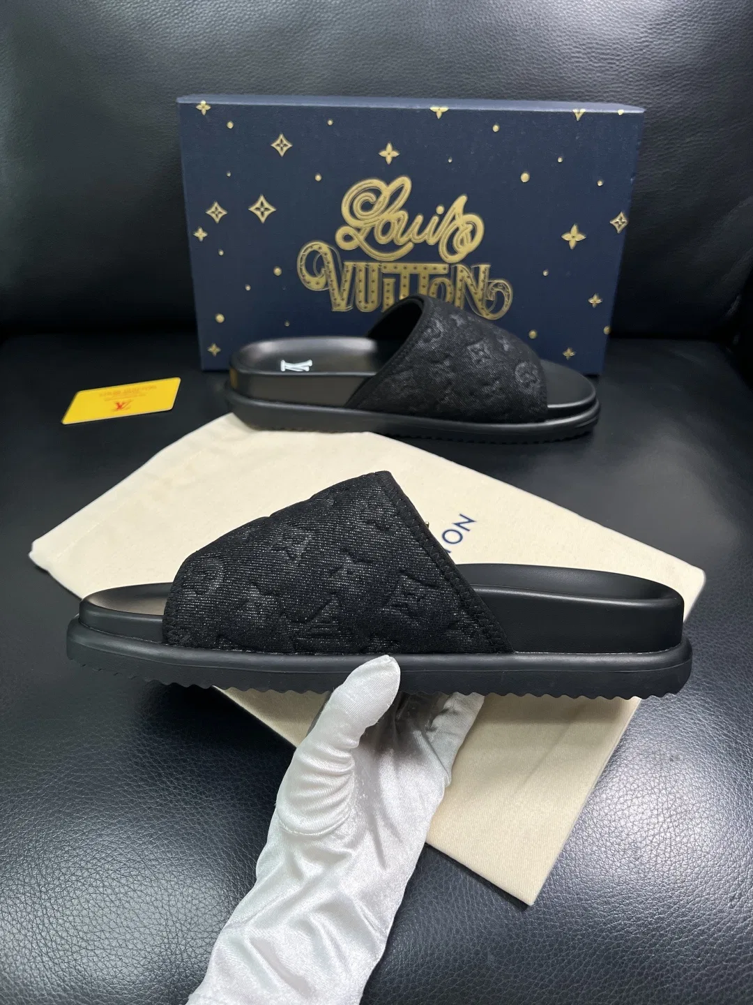LV 27FW QVUSQNN 223 슬리퍼 5