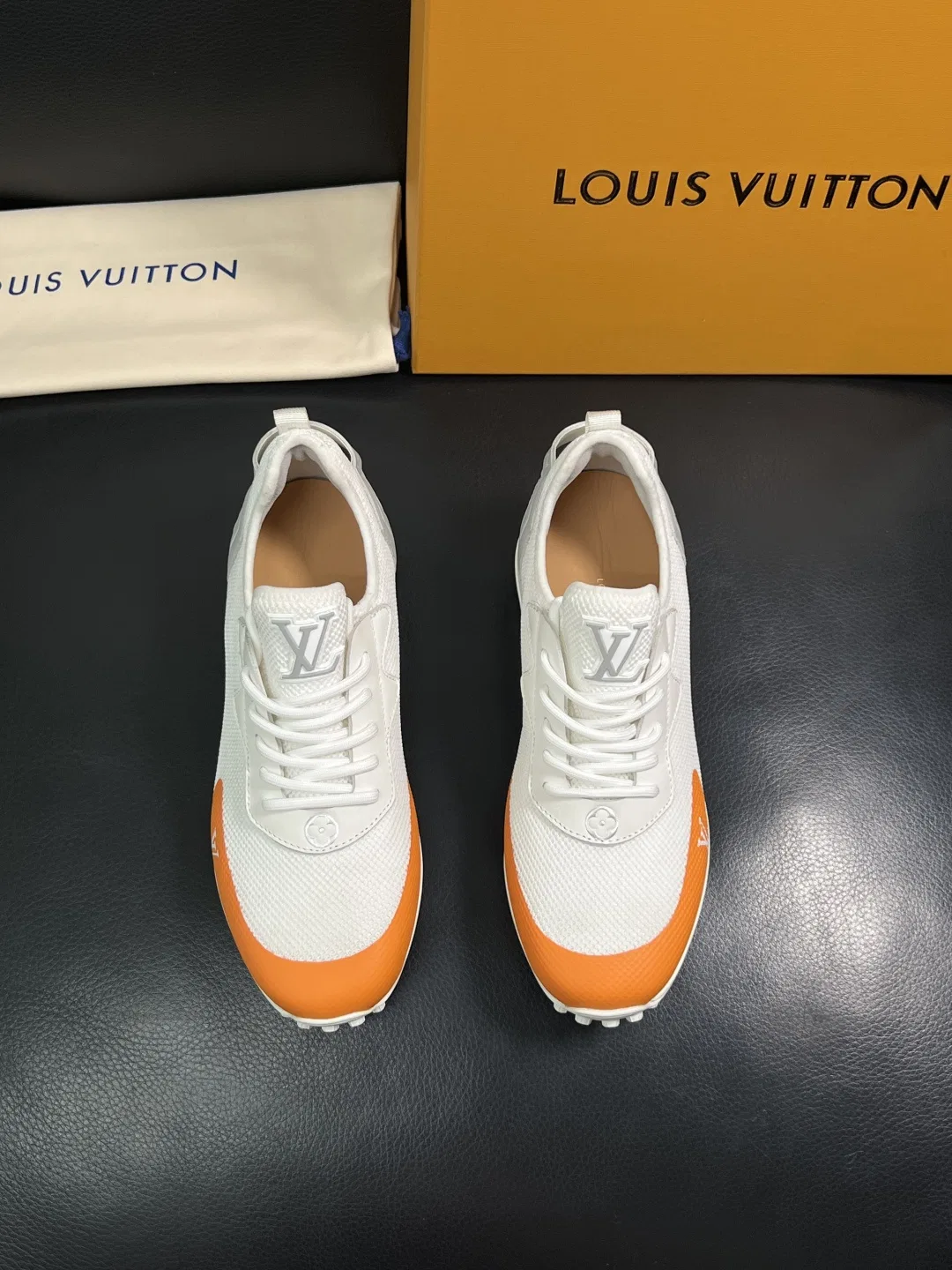 LV 27FW QVUSQNN 224 스니커즈