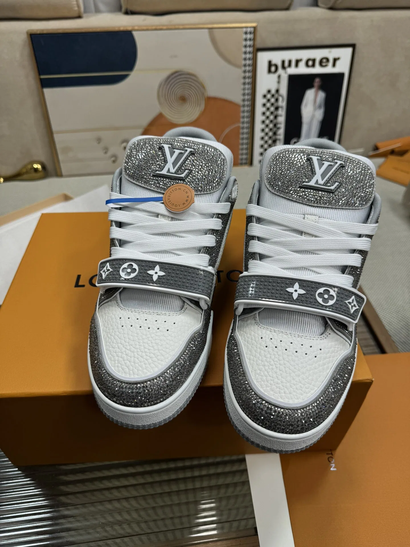 LV 27FW QVUSQNN 225 스니커즈 5