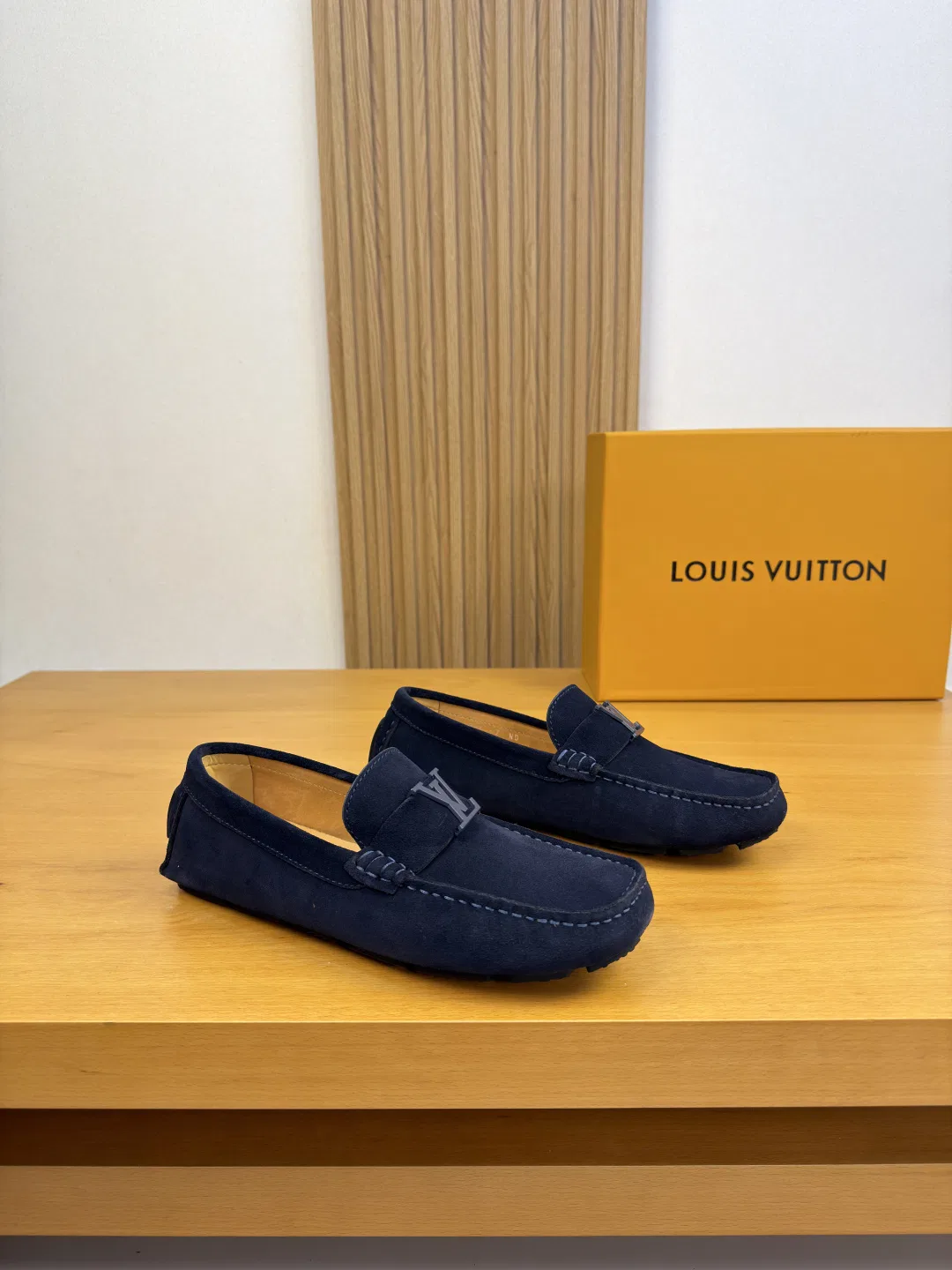 LV 27FW QVUSQNN 238 로퍼