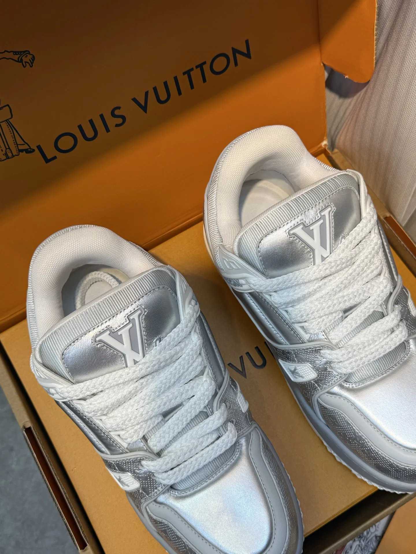 LV 27FW VBYCQID 001 스니커즈 6