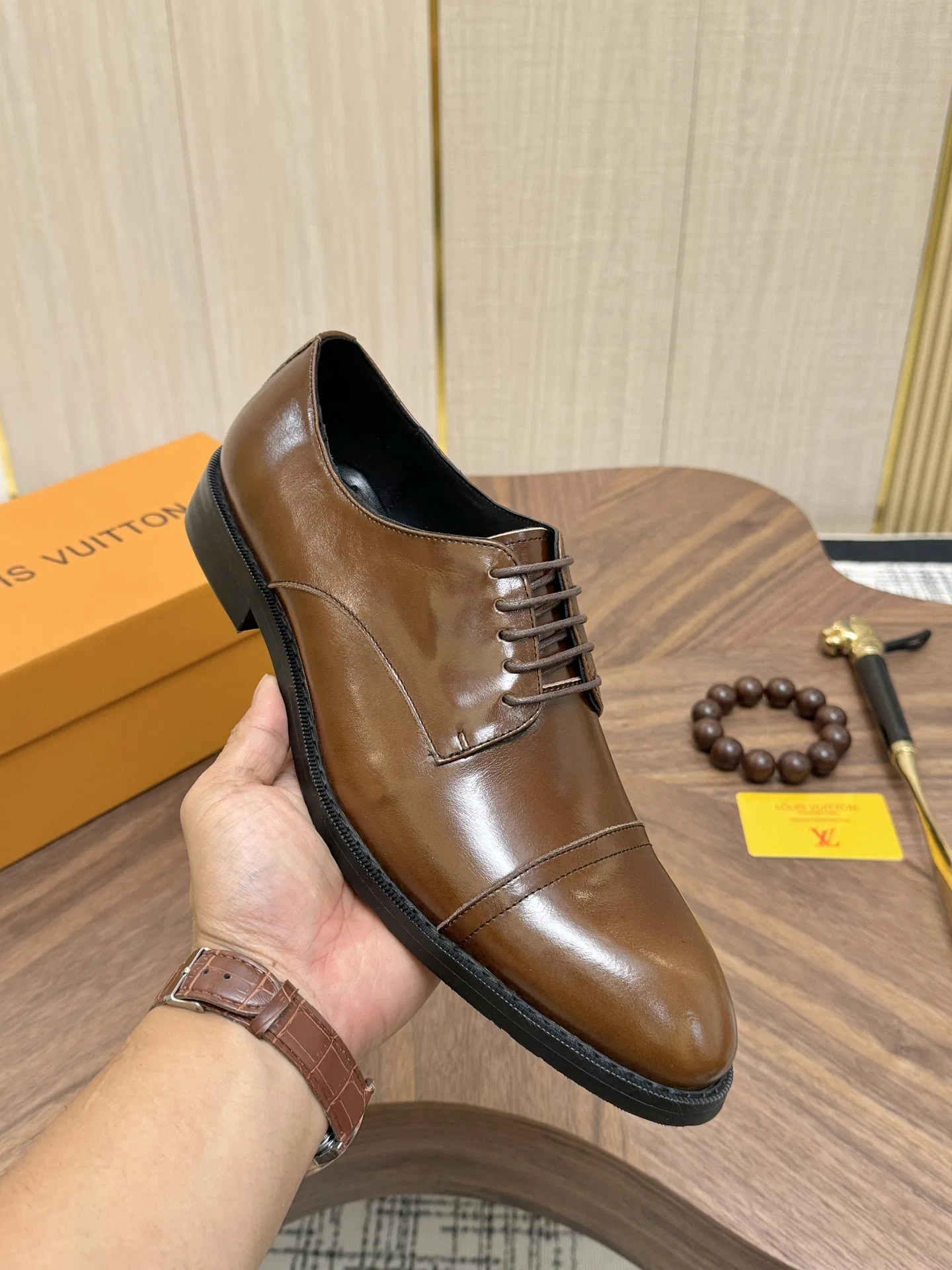 LV 27FW VCICDVH 010 구두 4