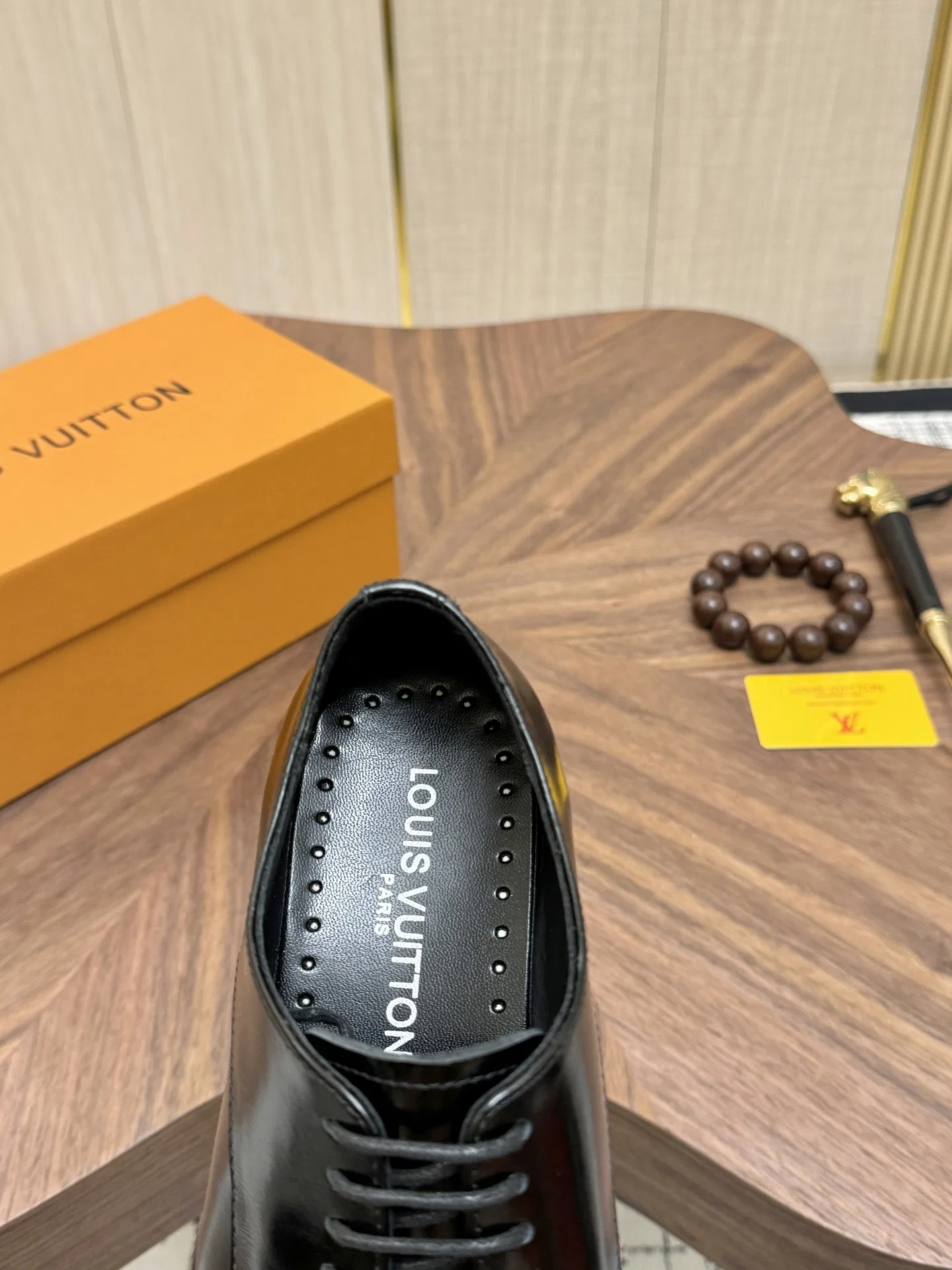 LV 27FW VCICDVH 011 구두 6