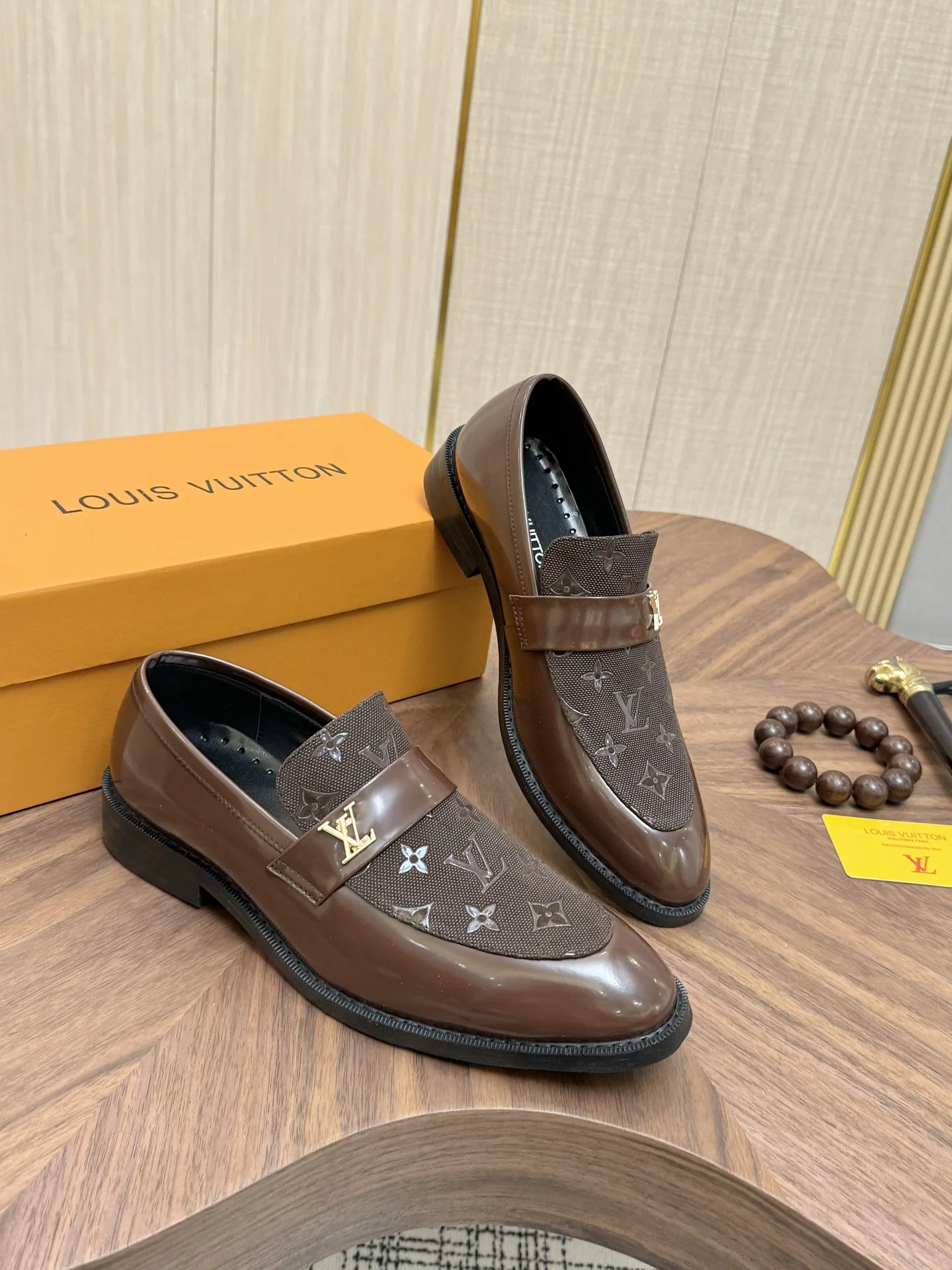 LV 27FW VCICDVH 012 구두 4