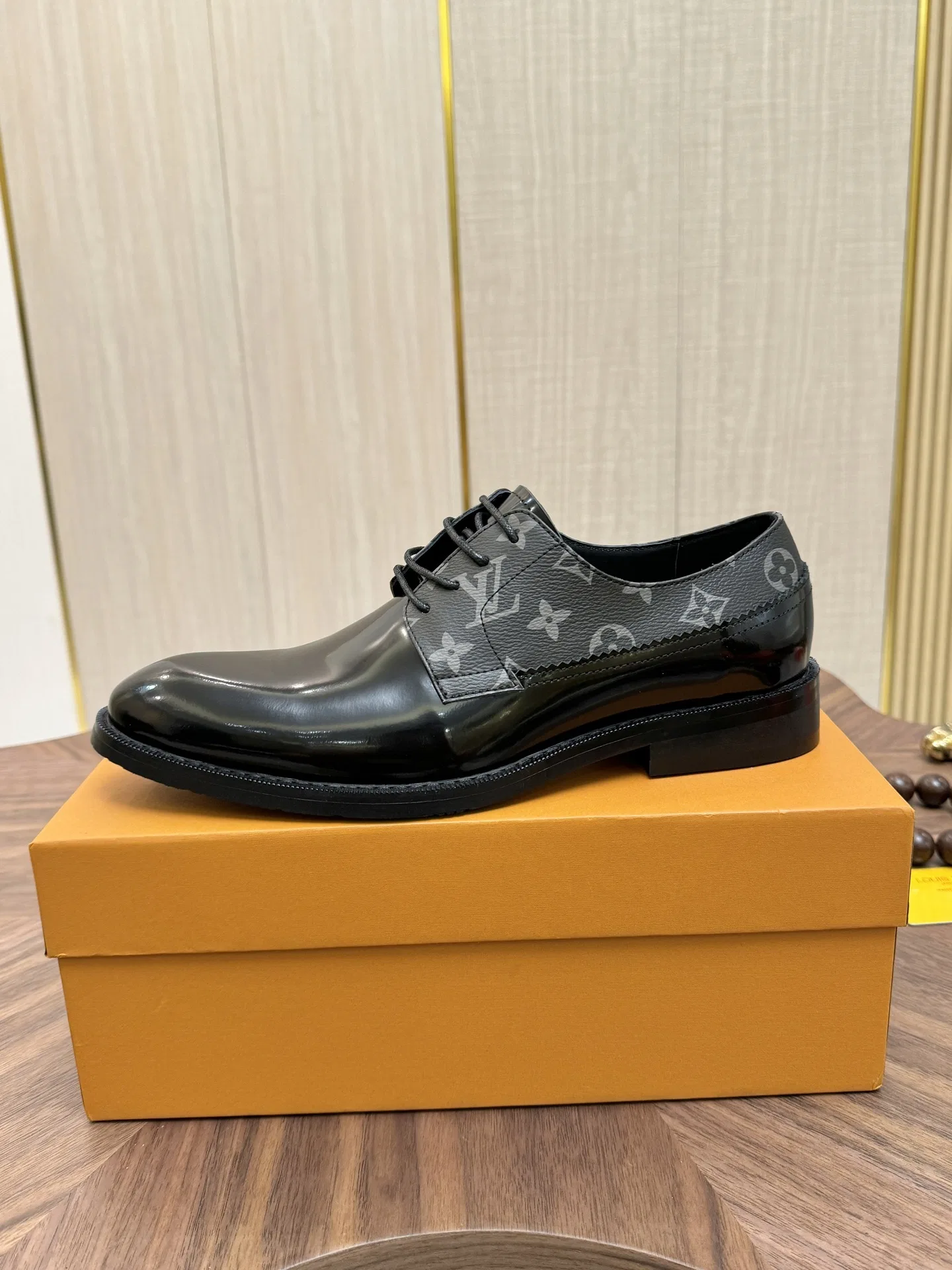 LV 27FW VCICDVH 015 구두 6