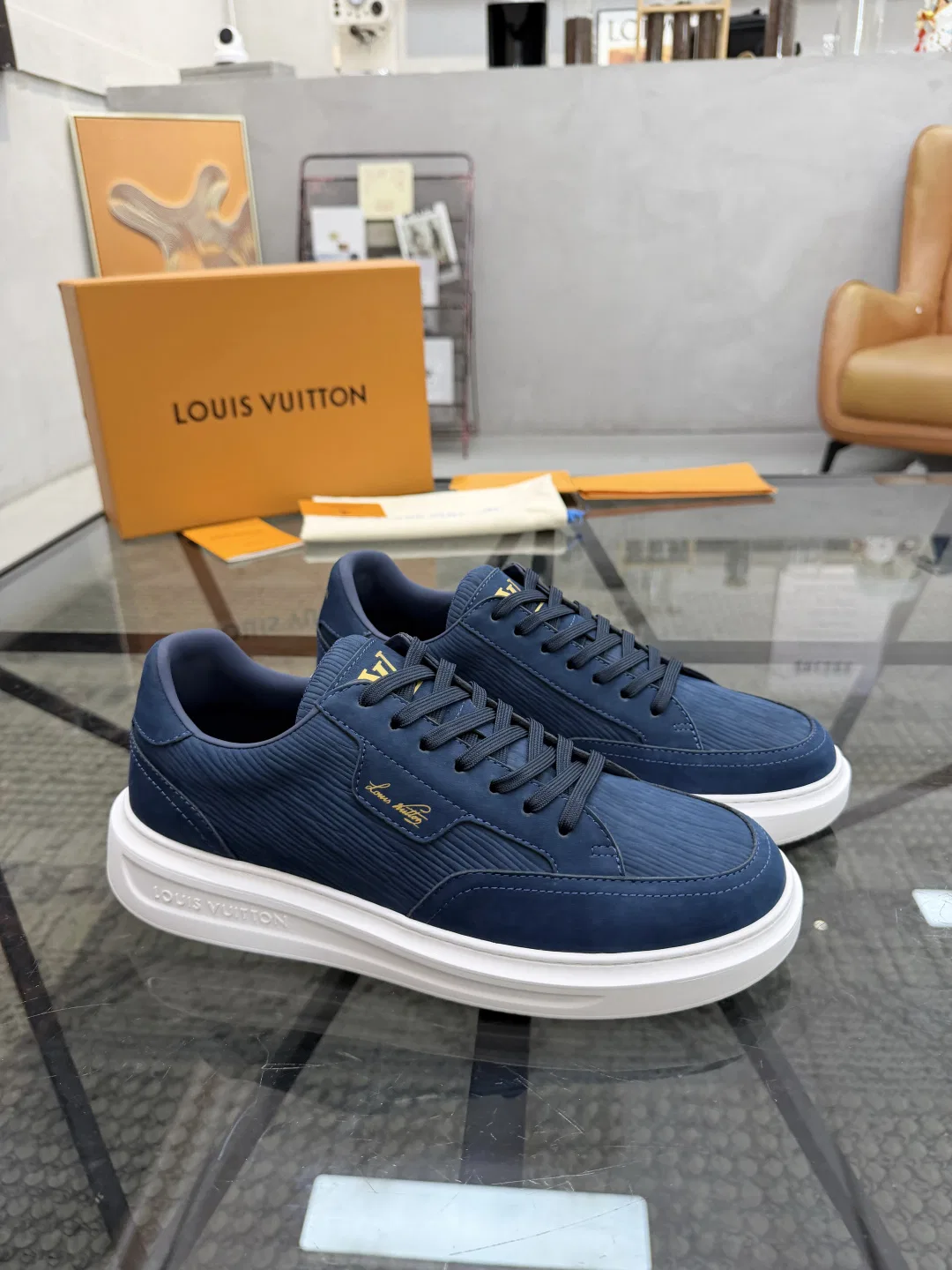 LV 27FW WBOJRAP 017 스니커즈 3