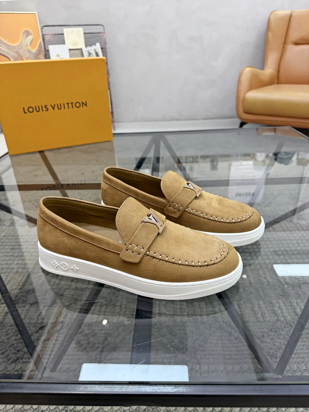 LV 27FW WBOJRAP 023 로퍼 3