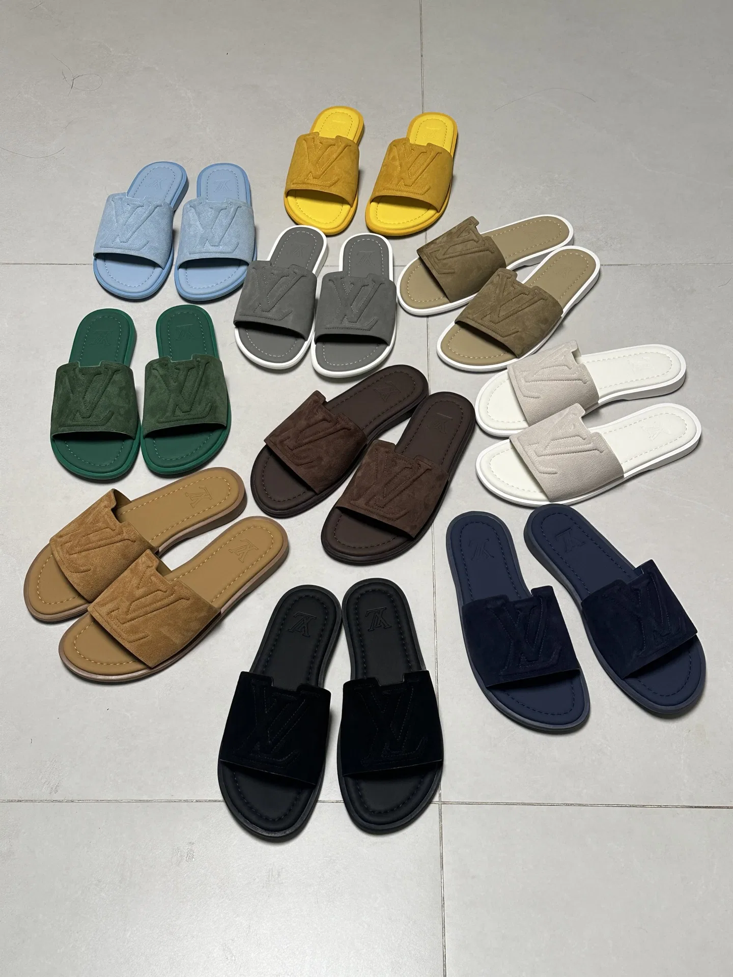 LV 27FW WBOJRAP 039 슬리퍼