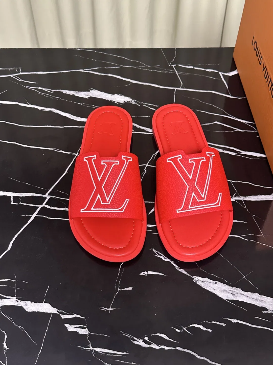 LV 27FW WBOJRAP 040 슬리퍼 6