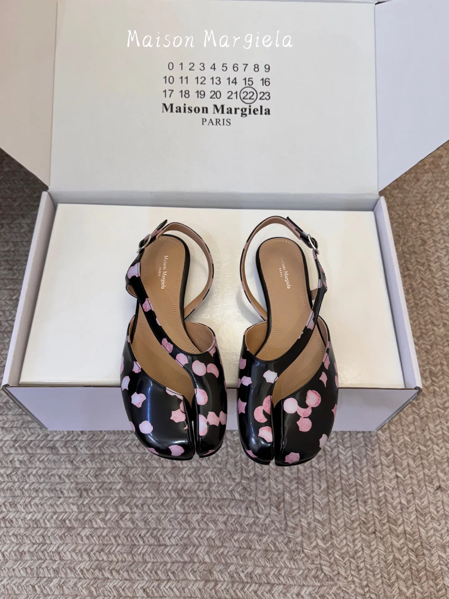 MARAGIELA 27FW CMAAZVJ 005 샌들