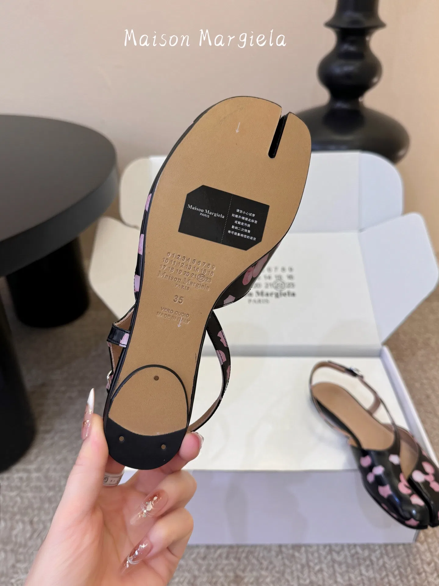 MARAGIELA 27FW CMAAZVJ 005 샌들 6