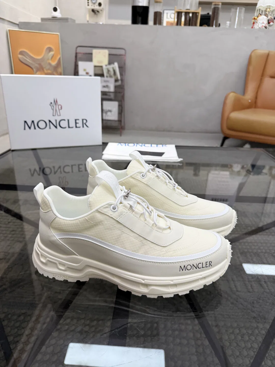 MC 27FW DJNASAA 005 트랙슈즈 3