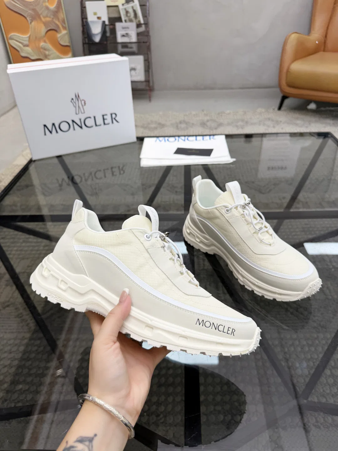 MC 27FW DJNASAA 005 트랙슈즈 6