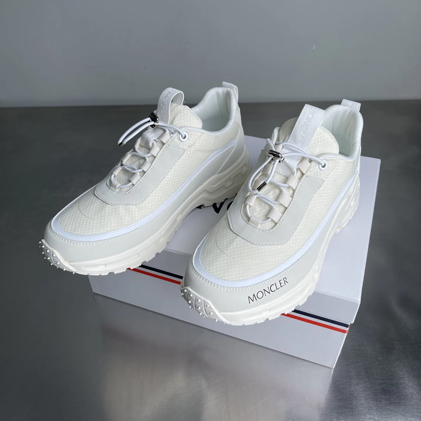 MC 27FW FFMGITE 004 트랙슈즈
