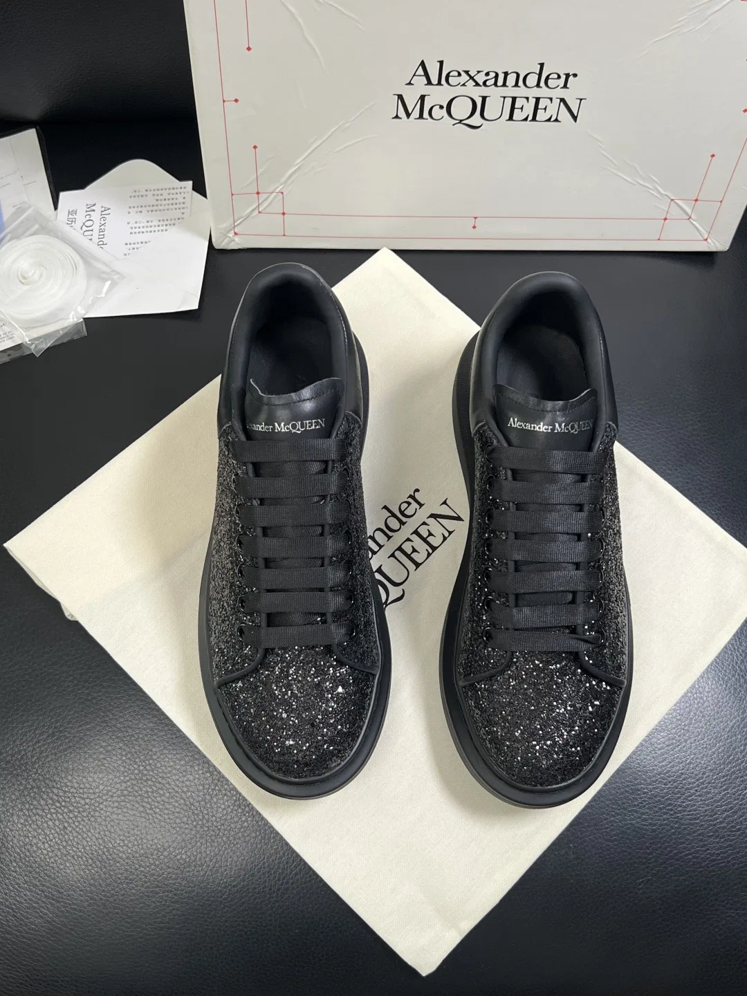 MCQ 27FW IJRWTBT 001 스니커즈 3