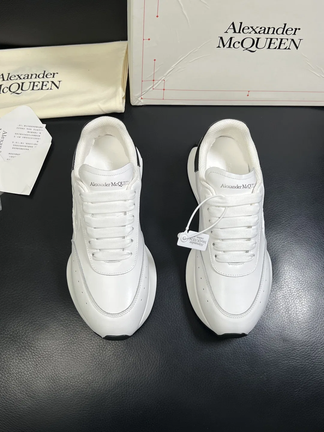 MCQ 27FW IJRWTBT 002 스니커즈 3