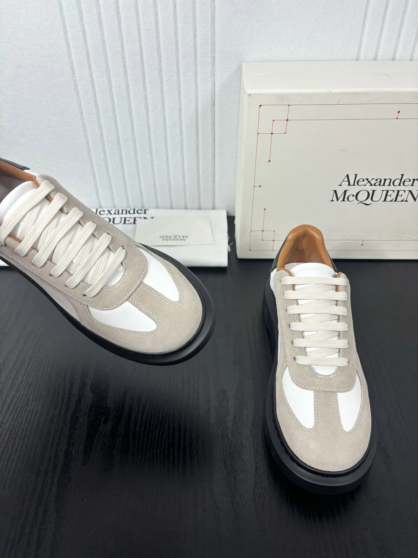 MCQ 27FW MUCSSYH 001 스니커즈 5