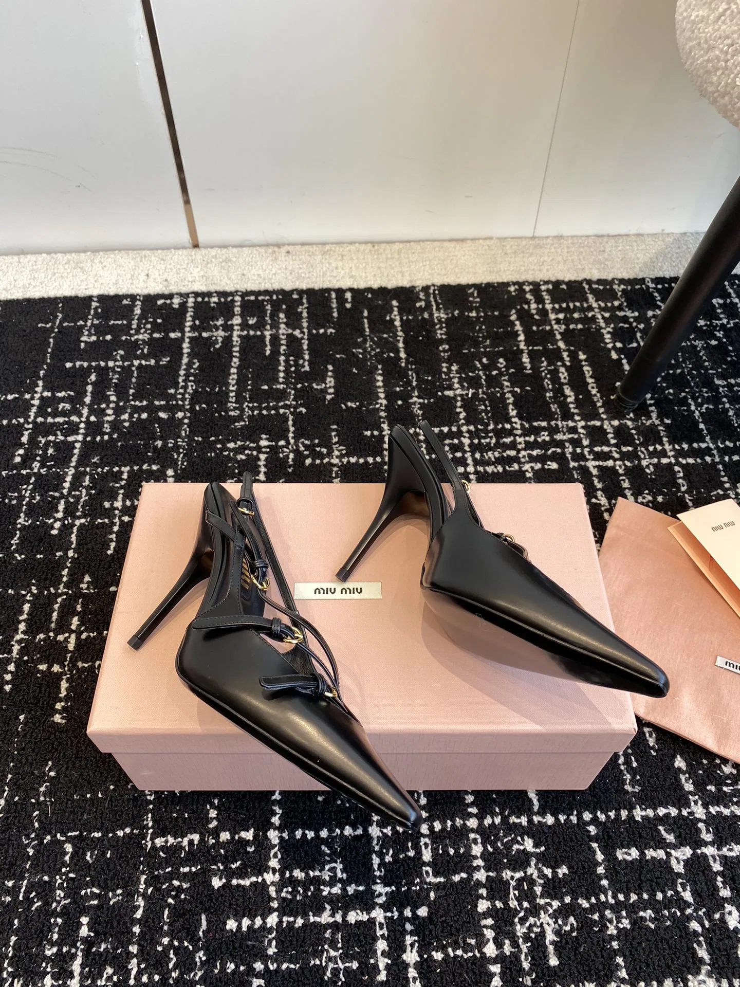 MIU 27FW DJHWJSS 001 구두 4