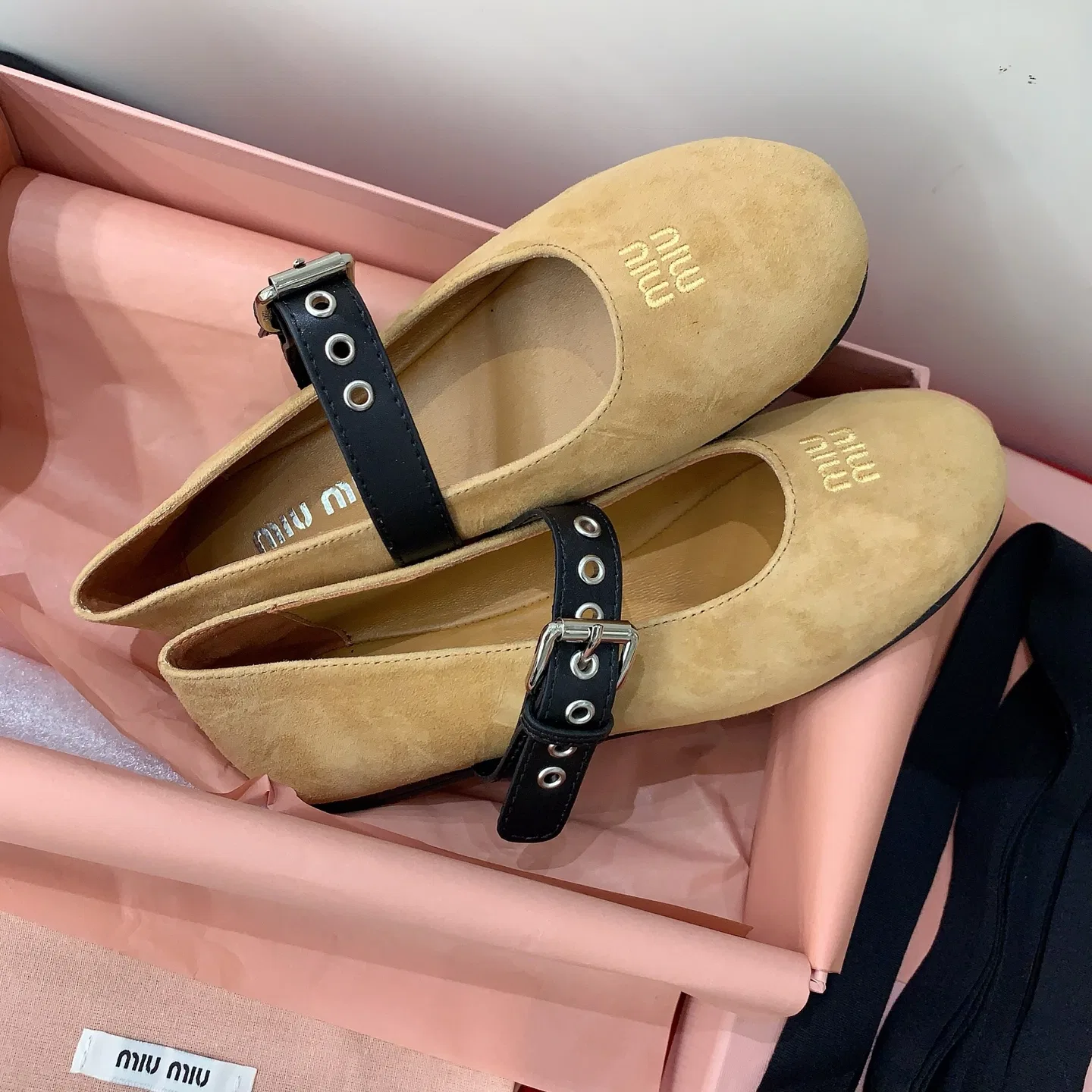 MIU 27FW OMDCLSE 003 플랫슈즈 3