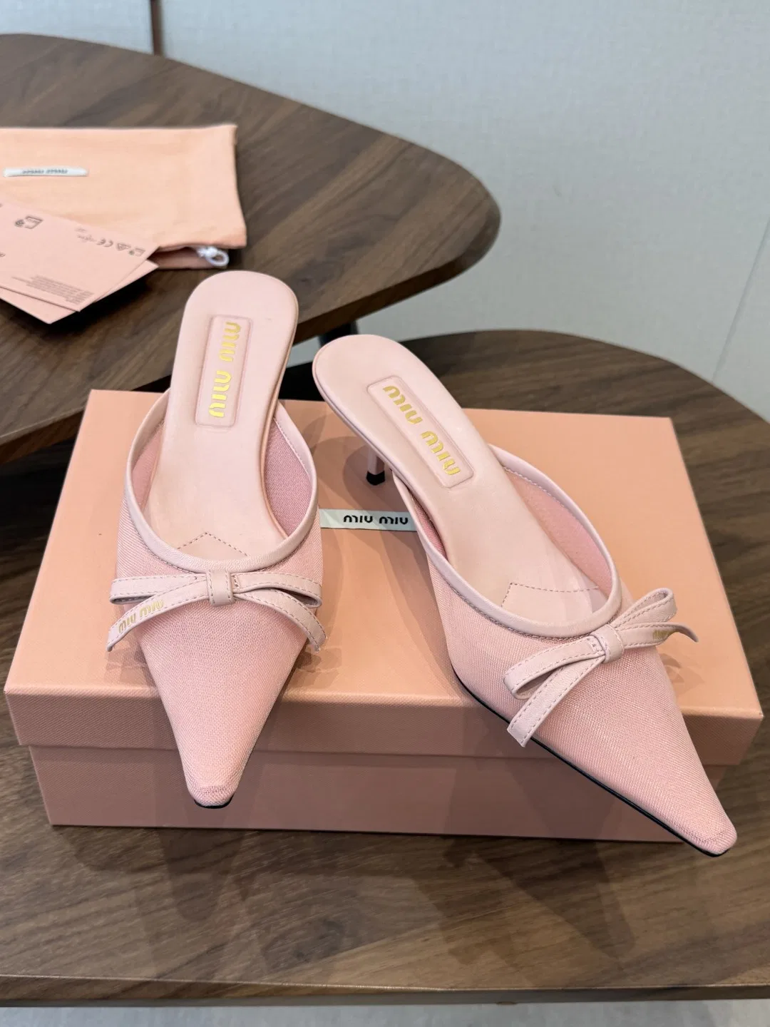 MIU 27FW OMDCLSE 005 구두 3