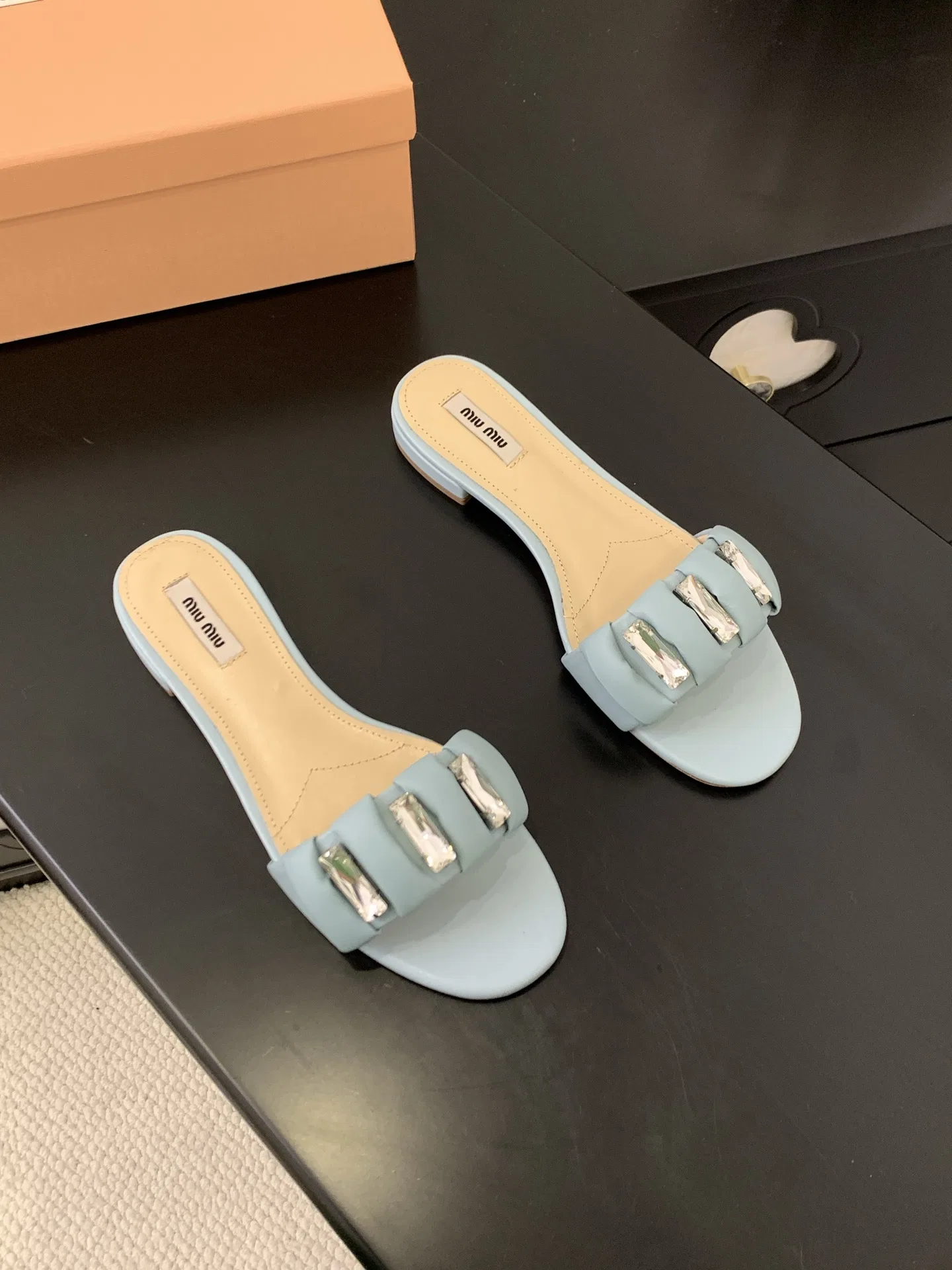 MIU 27FW OMDCLSE 009 구두 3