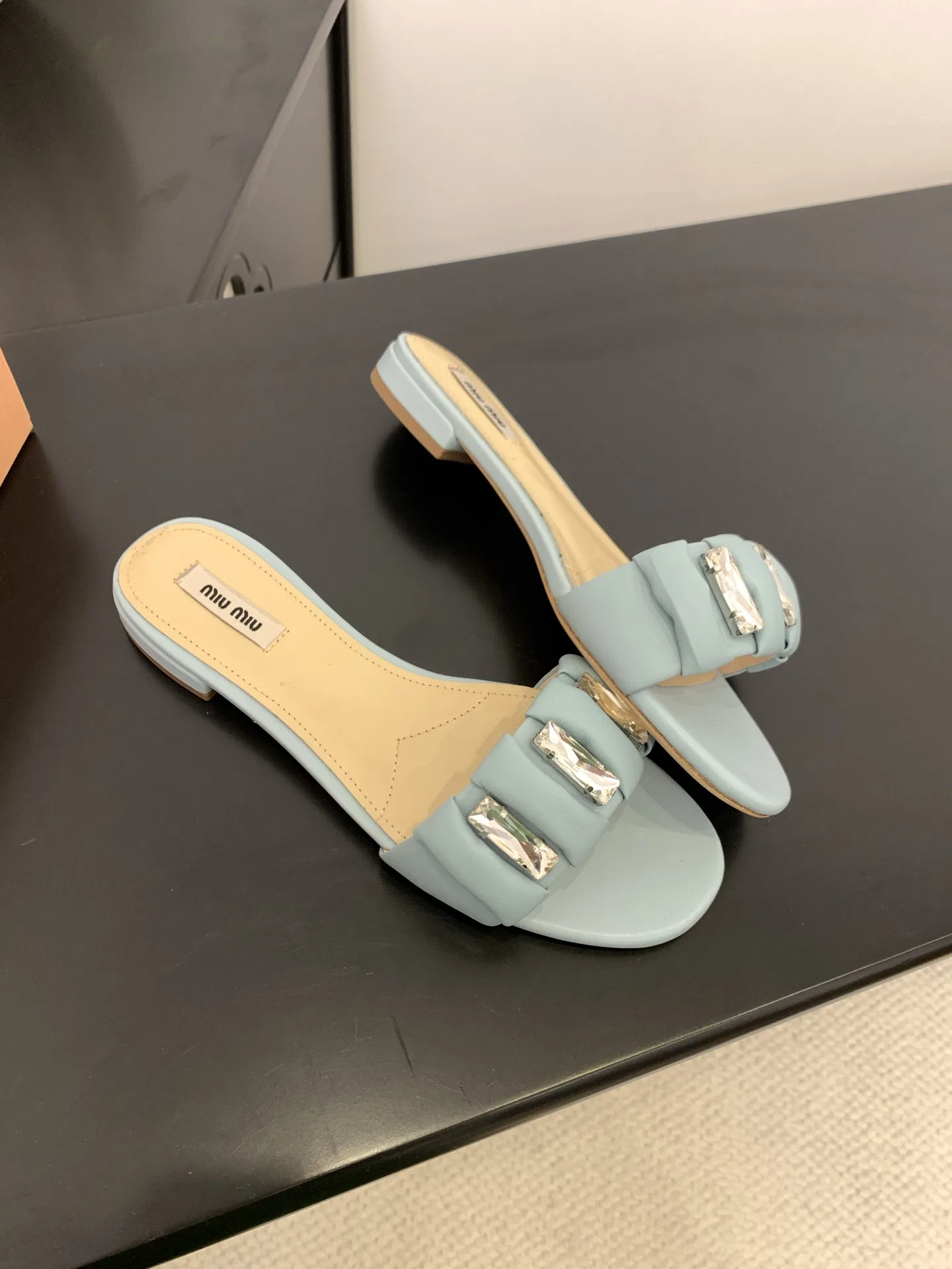 MIU 27FW OMDCLSE 009 구두 6
