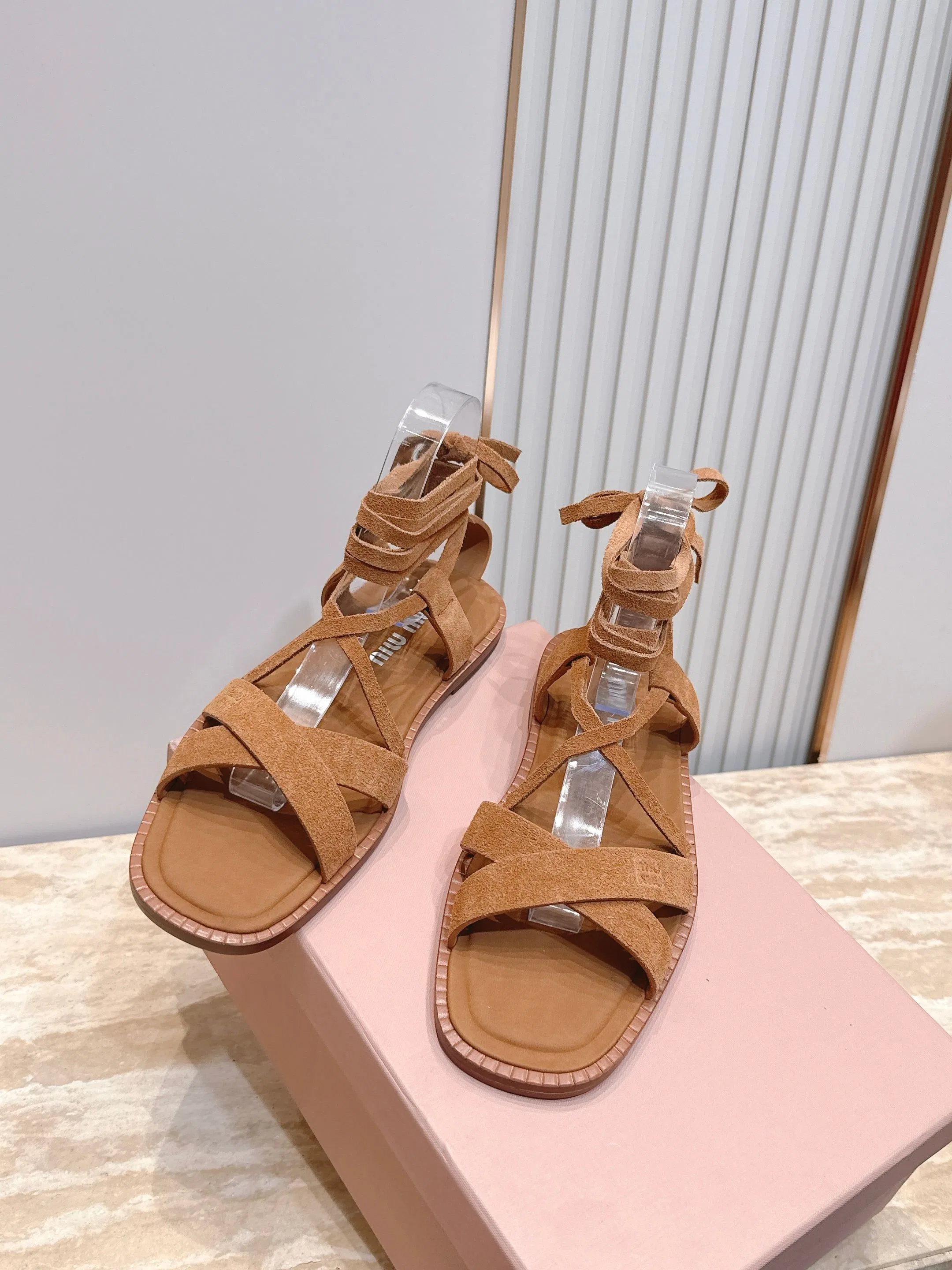MIU 27FW OMDCLSE 017 샌들