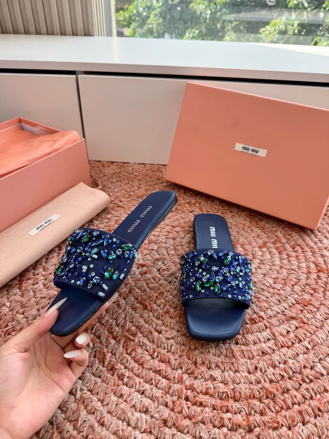 MIU 27FW OMDCLSE 018 슬리퍼