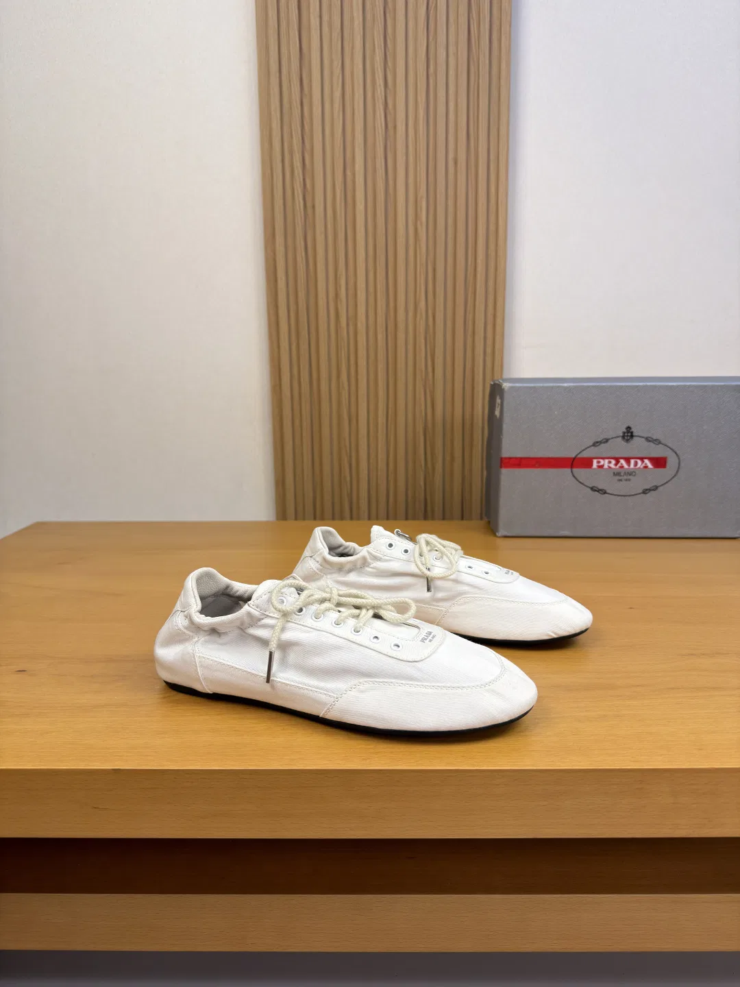 PRA 27FW AXONQXZ 038 플랫슈즈